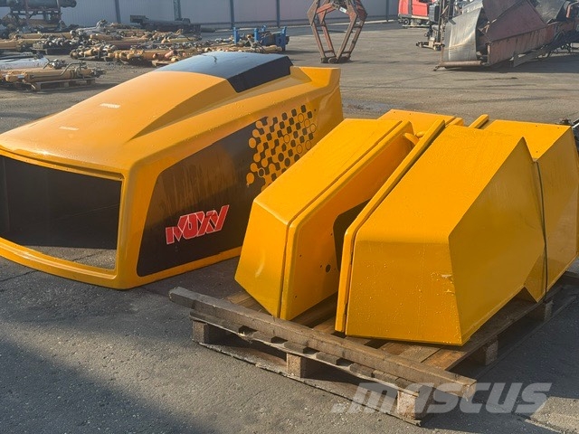 Moxy MT41 BODY COMPLET كابينة والداخلية