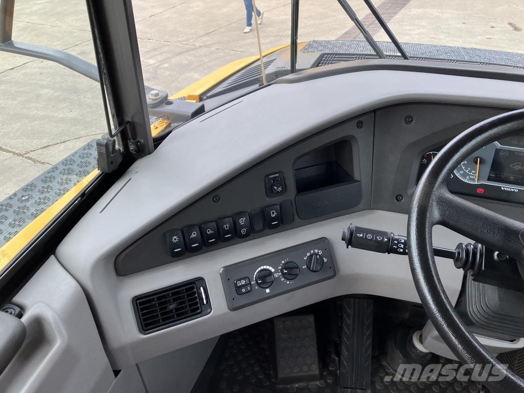Volvo A 30 G Artikulētie pašizgāzēji