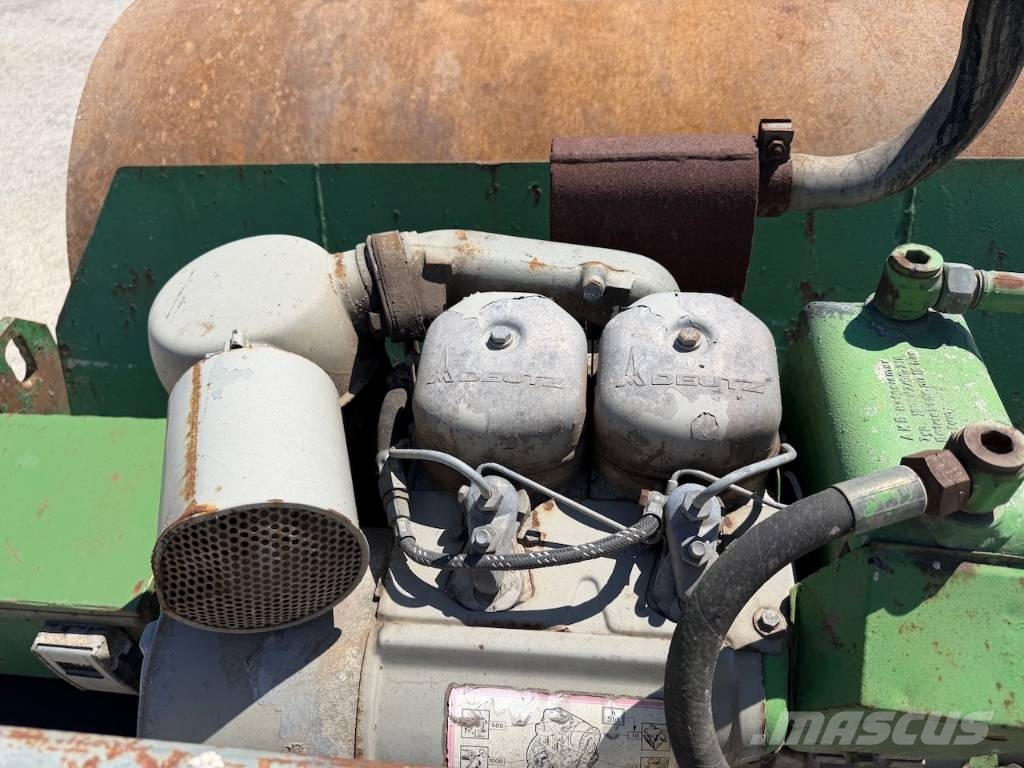 CASE Vibromax ضاغطات التربة