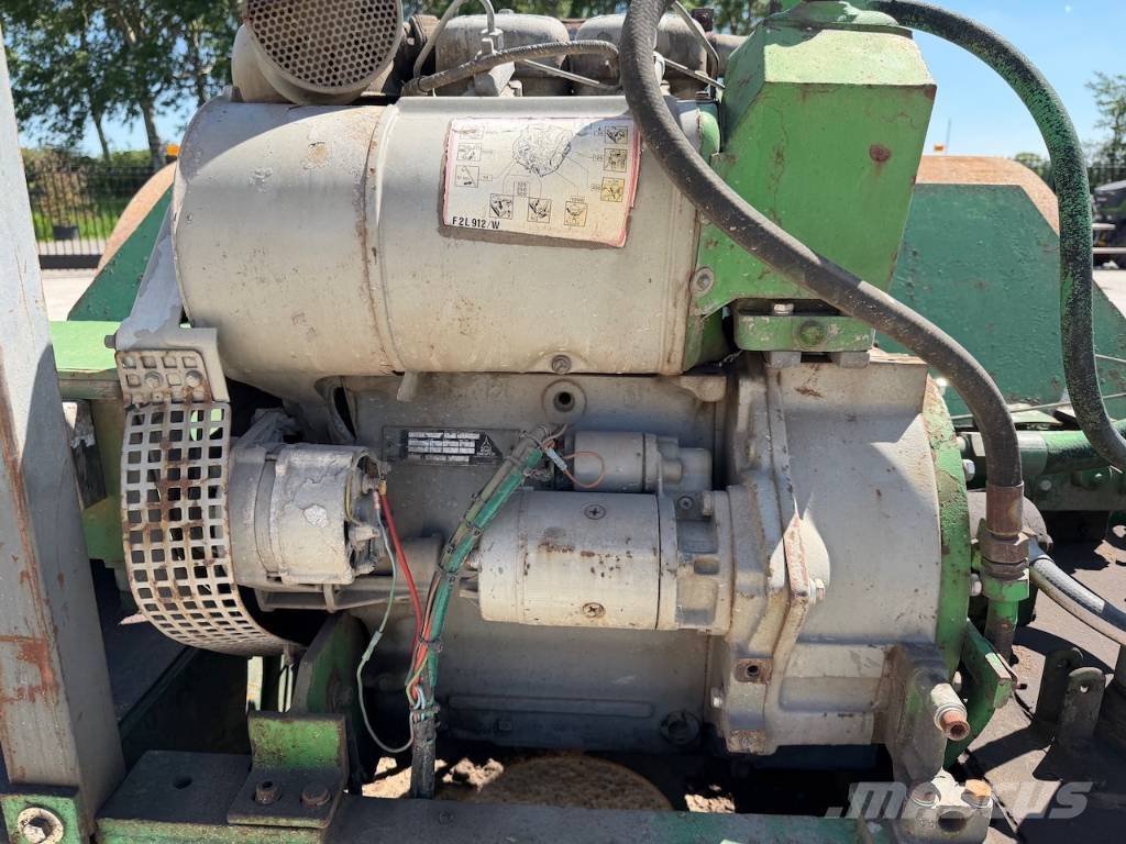 CASE Vibromax ضاغطات التربة