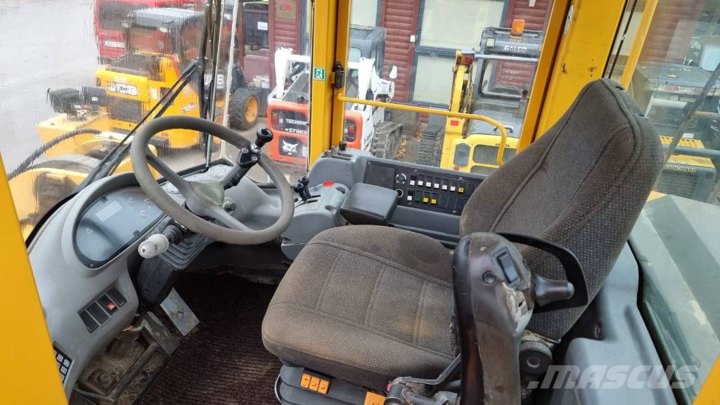 Volvo L 180 E Kolesové nakladače