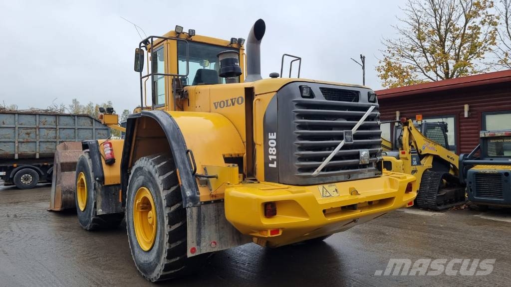 Volvo L 180 E Kolesové nakladače