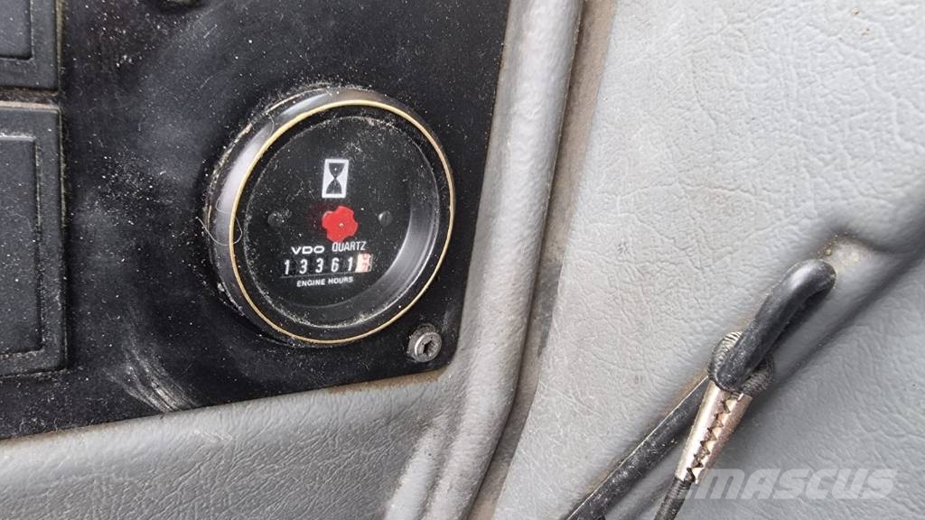 Volvo L 180 E Kolesové nakladače