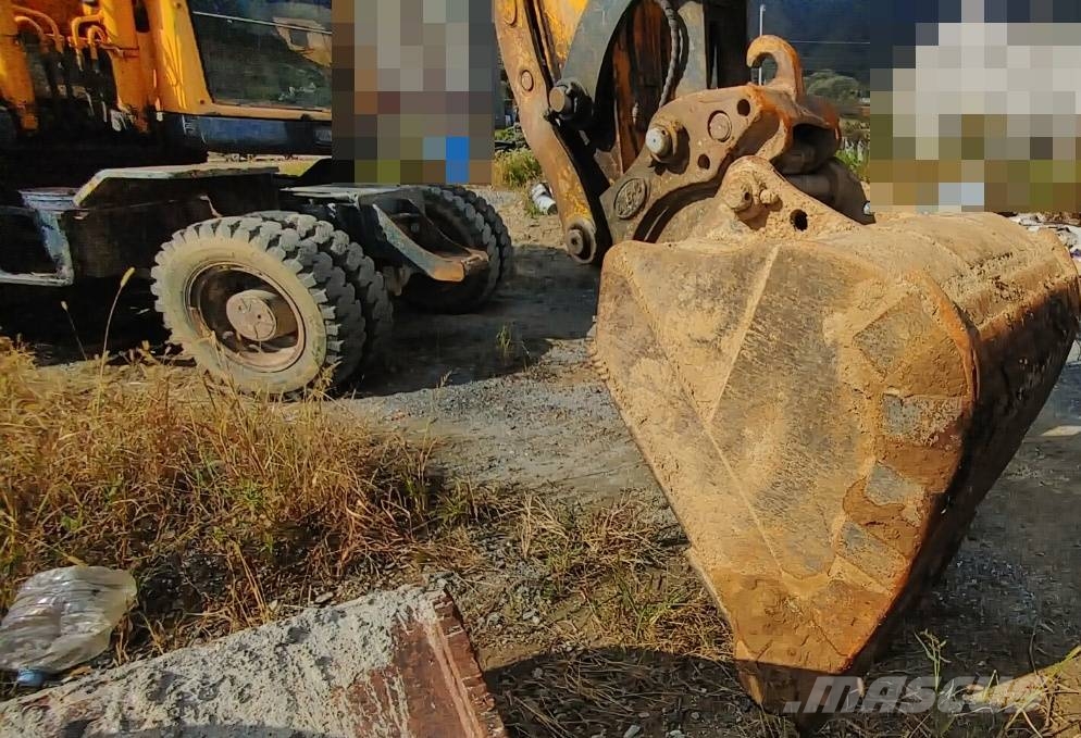 Hyundai Robex 140 W Wheeled excavators