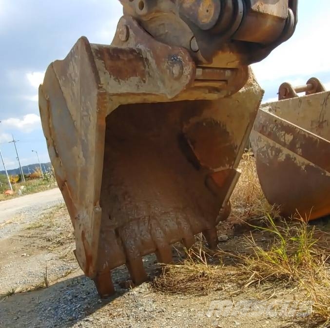 Hyundai Robex 140 W Wheeled excavators