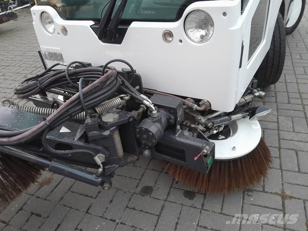 Aebi MFH2500 EURO4 - 2010 NR 418 كناسات