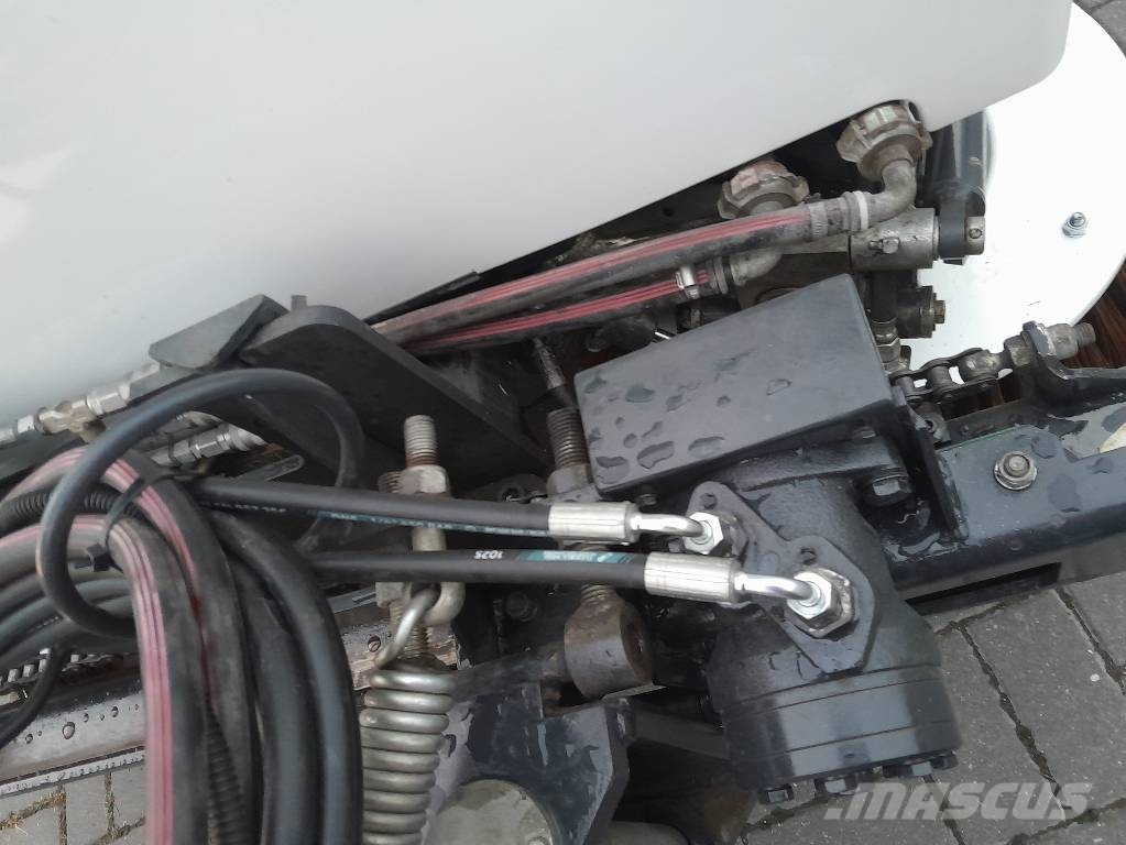 Aebi MFH2500 EURO4 - 2010 NR 418 كناسات