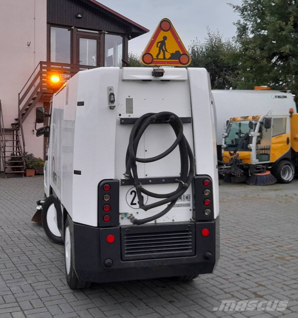Aebi MFH2500 EURO4 - 2010 NR 418 كناسات