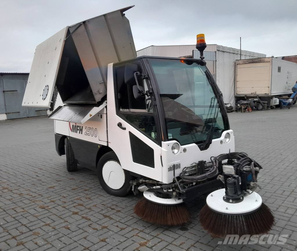 Aebi MFH2500 EURO4 - 2010 NR 418 كناسات