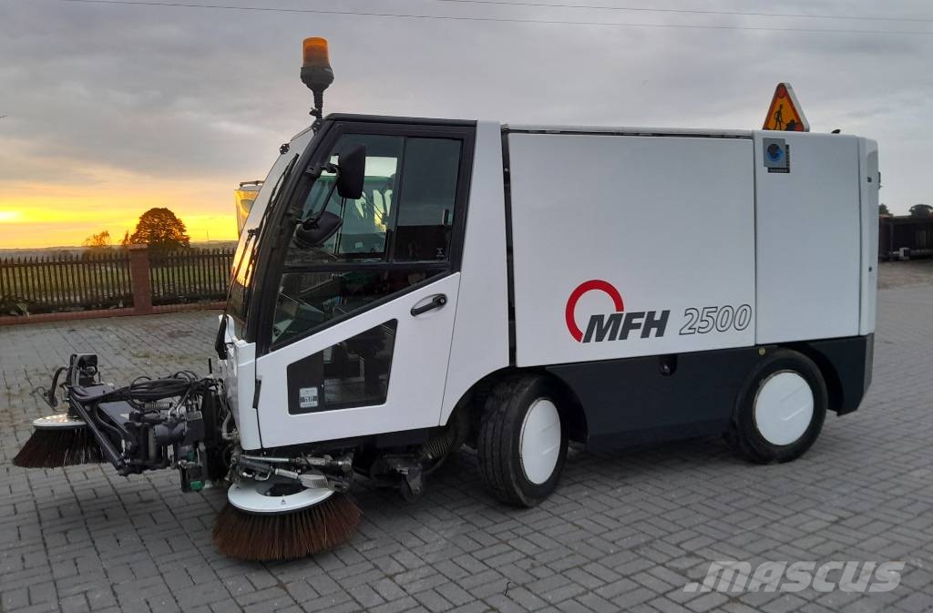 Aebi MFH2500 EURO4 - 2010 NR 418 كناسات