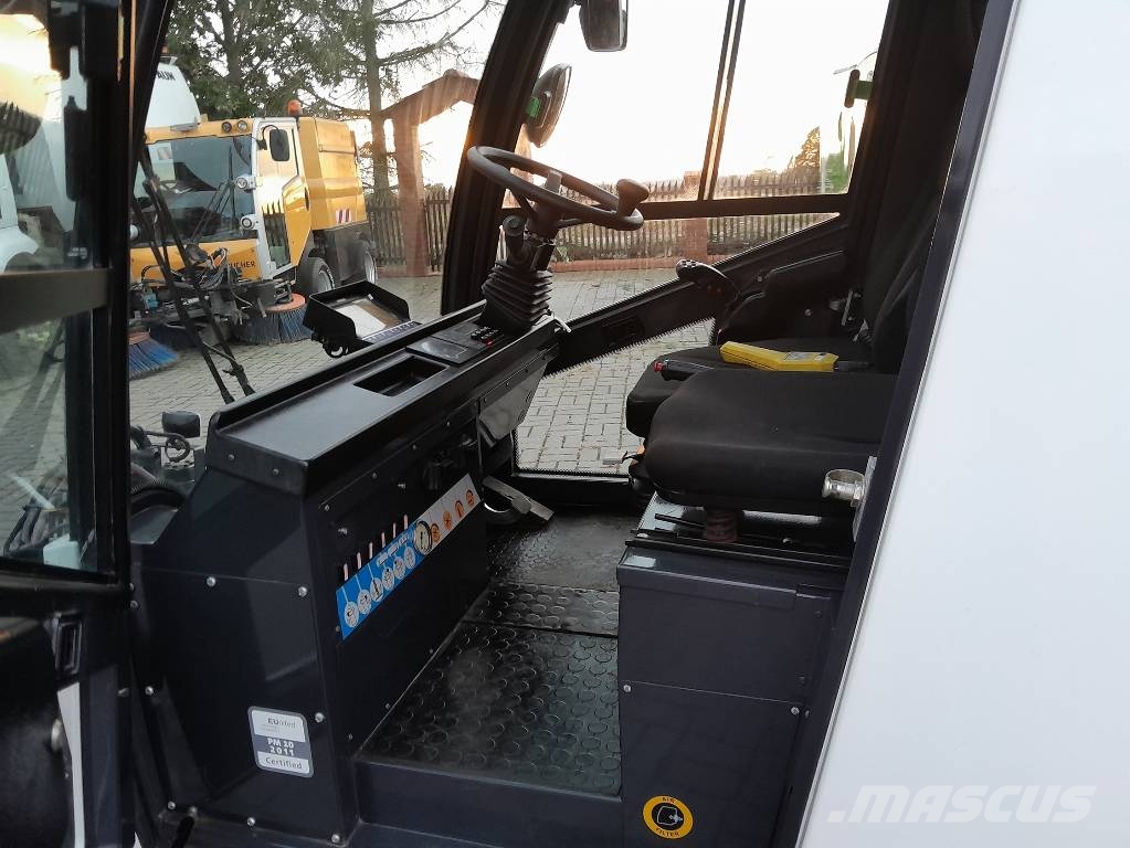 Aebi MFH2500 EURO4 - 2010 NR 418 كناسات