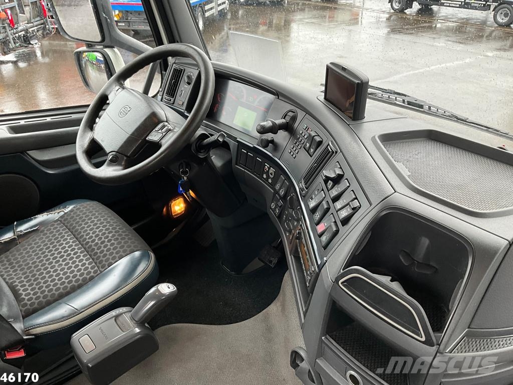 Volvo FH 420 8x4 HMF 22 Tonmeter laadkraan Mobiilinosturit