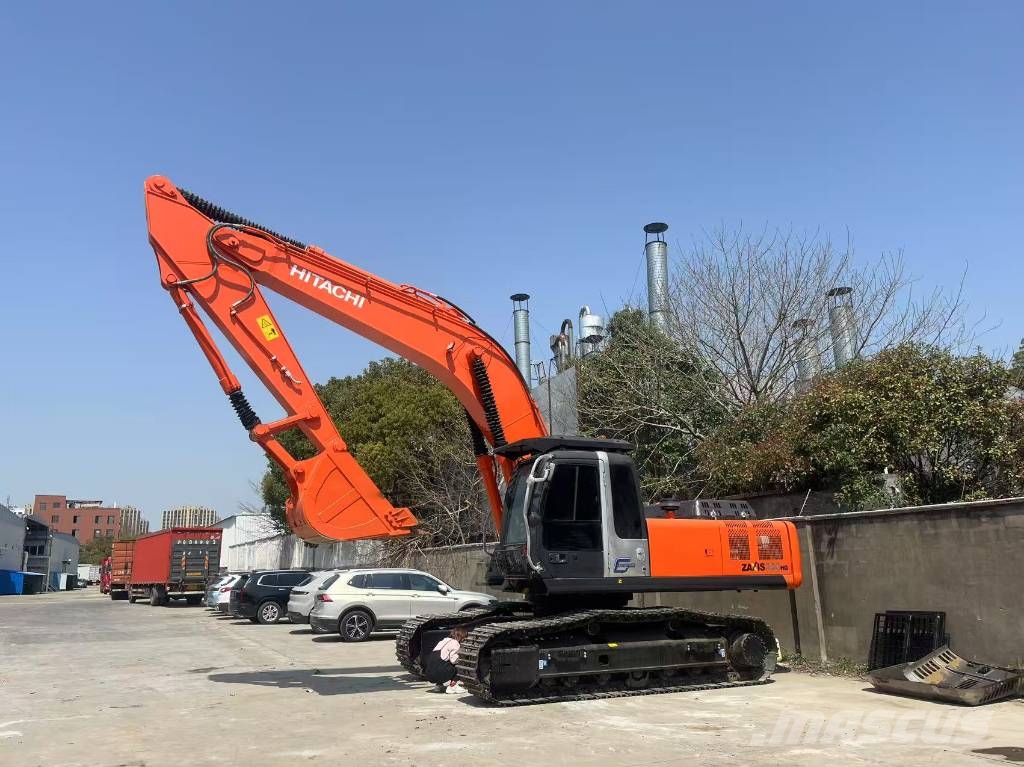 Hitachi ZX 350 Pásové rýpadlá