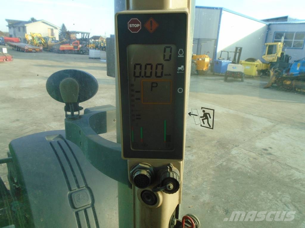 John Deere 8530 Premium الجرارات