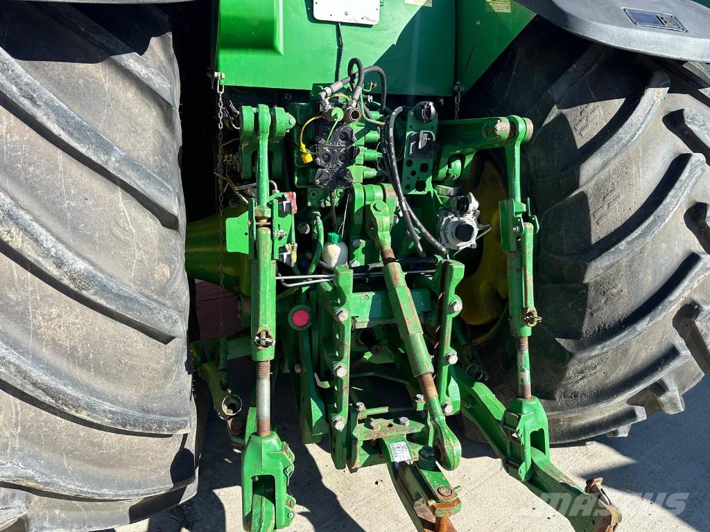 John Deere 8530 Premium الجرارات
