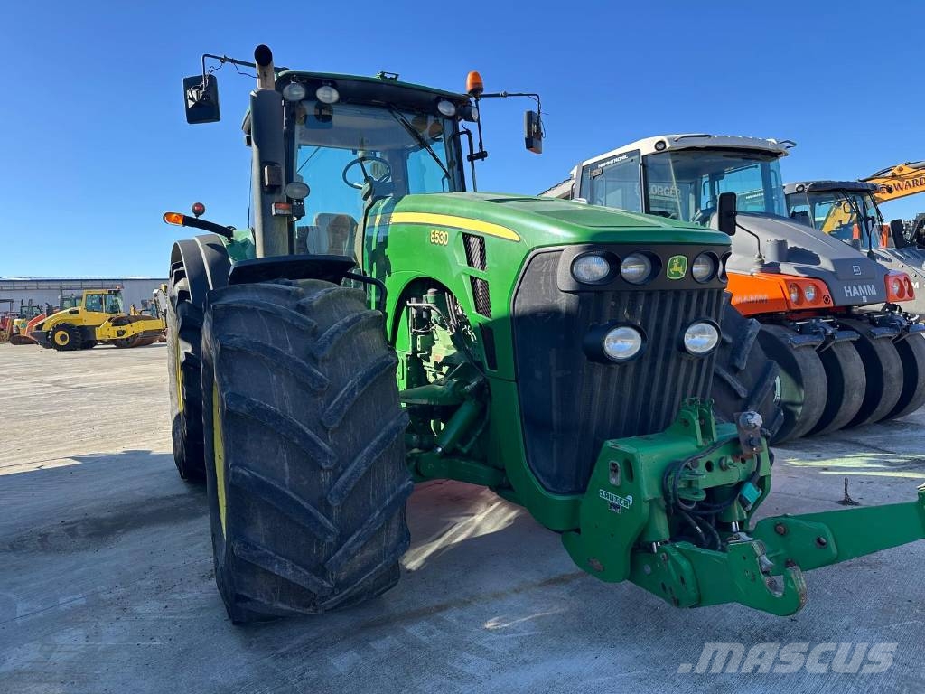 John Deere 8530 Premium الجرارات