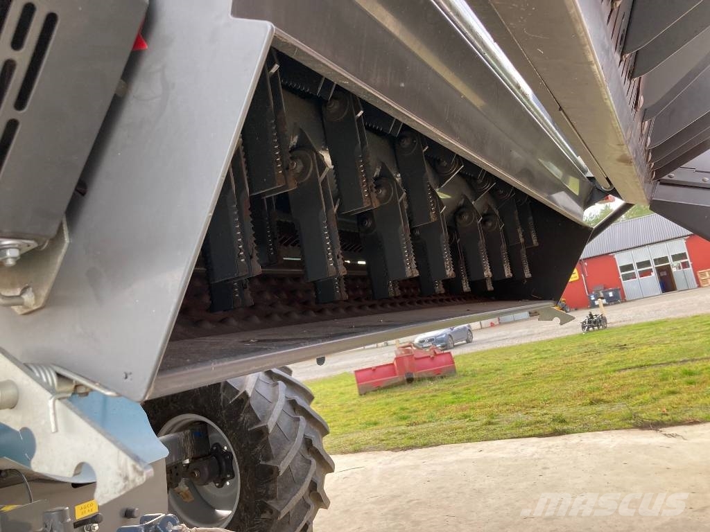 Massey Ferguson 7370 Kombajny zbożowe