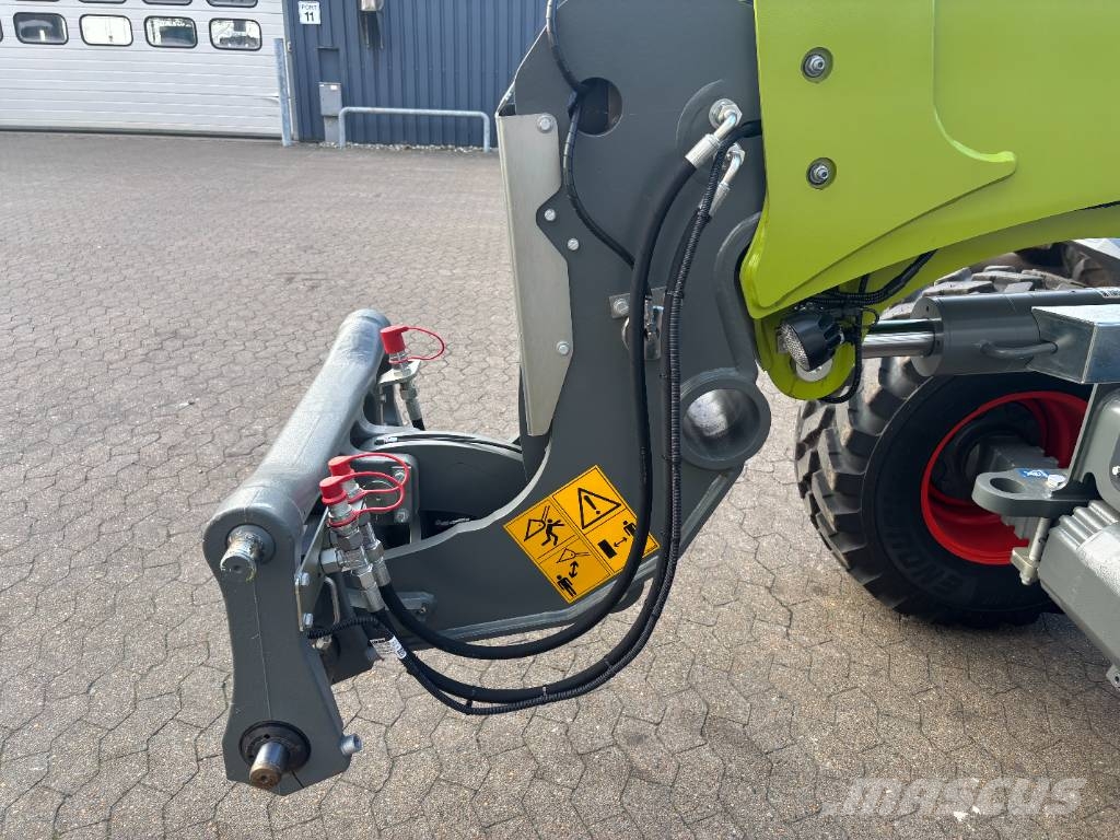 CLAAS Torion 738 T Sinus لوادر متعددة الأغراض