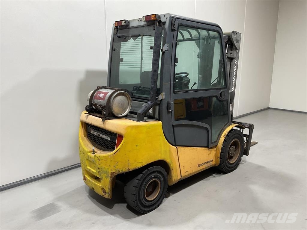 Jungheinrich TFG 430S Chariots GPL