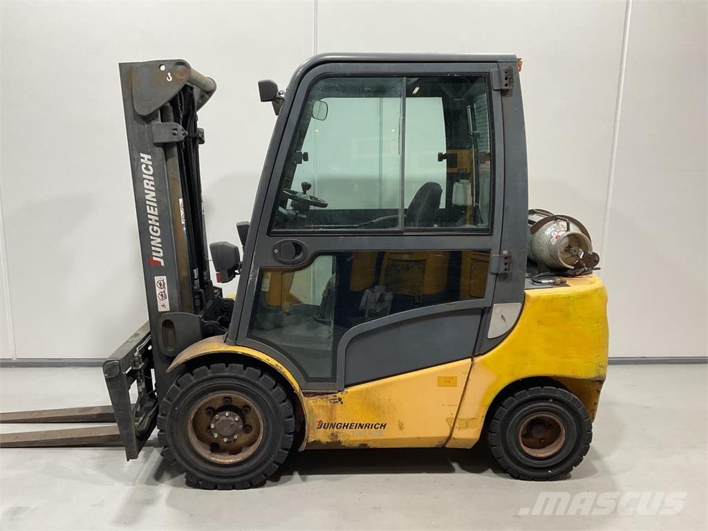 Jungheinrich TFG 430S Chariots GPL