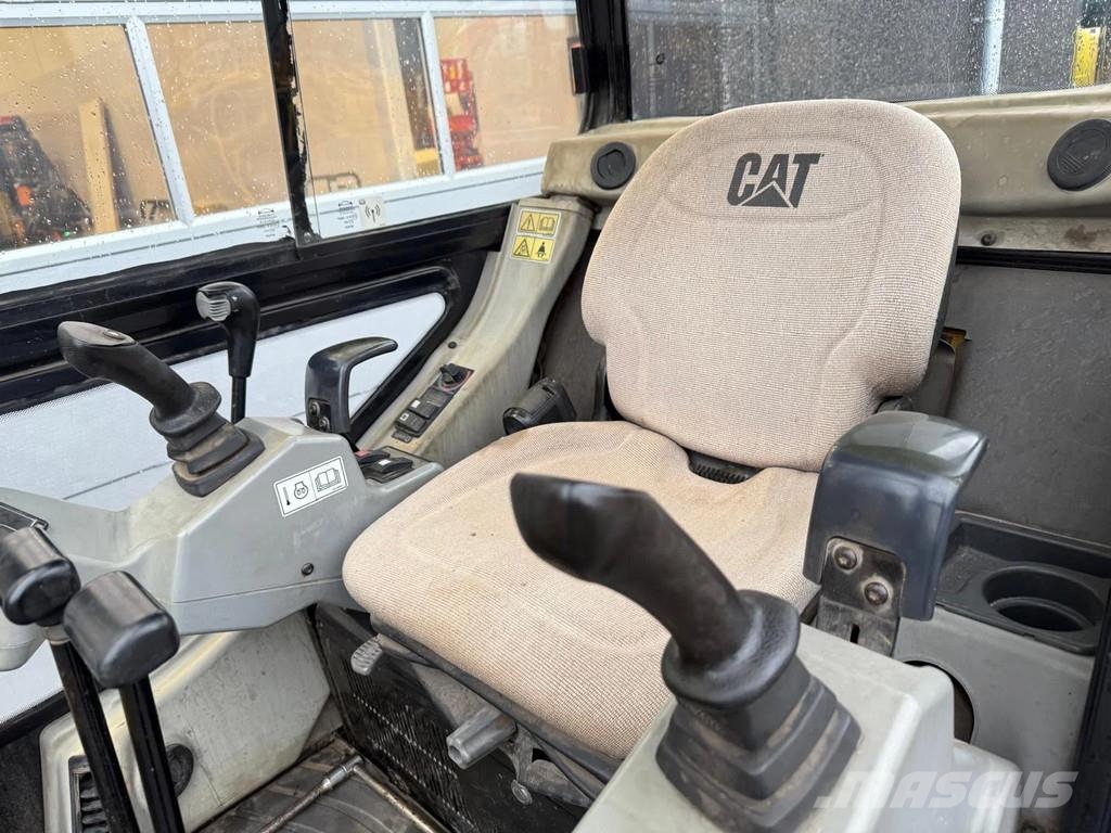 CAT 301.8C Miniescavatori