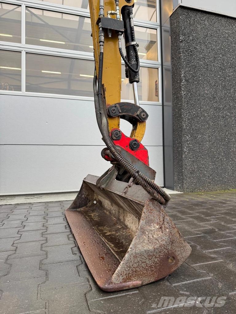CAT 301.8C Miniescavatori