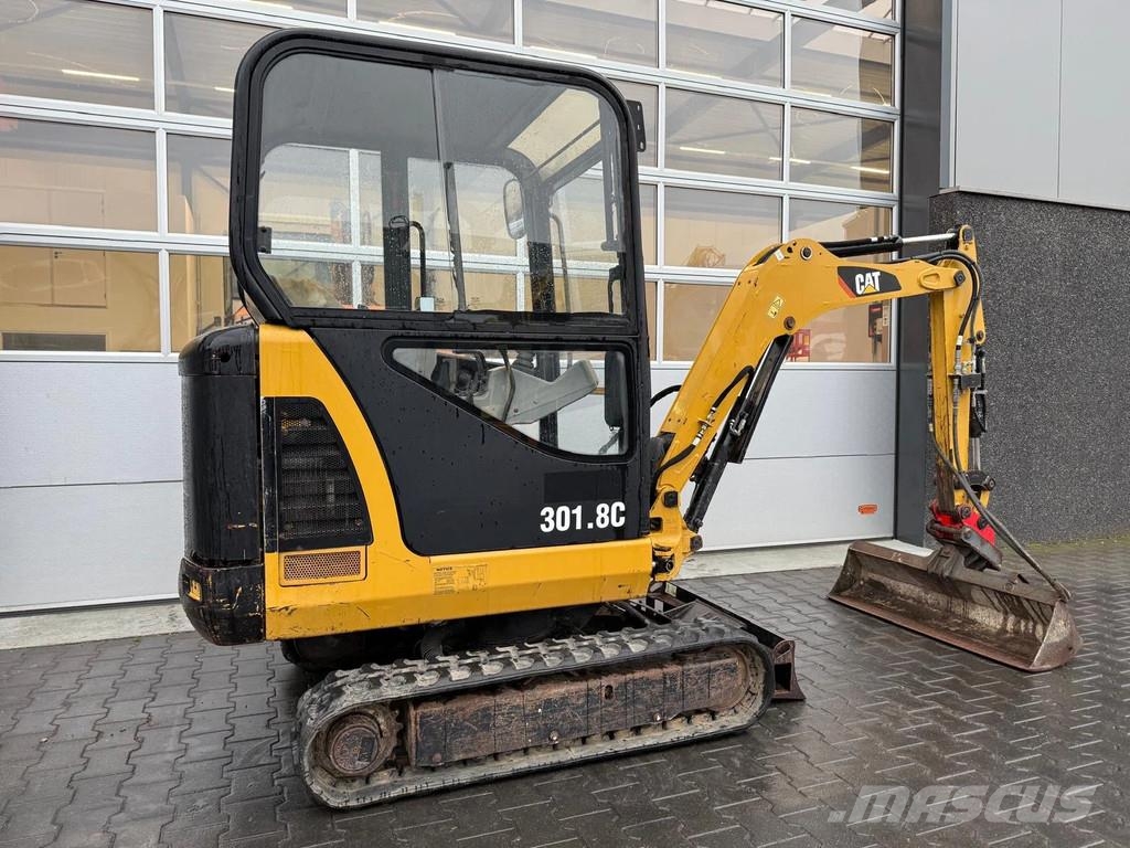 CAT 301.8C Miniescavatori
