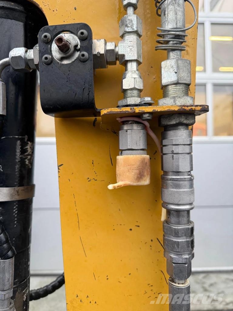 CAT 301.8C Miniescavatori