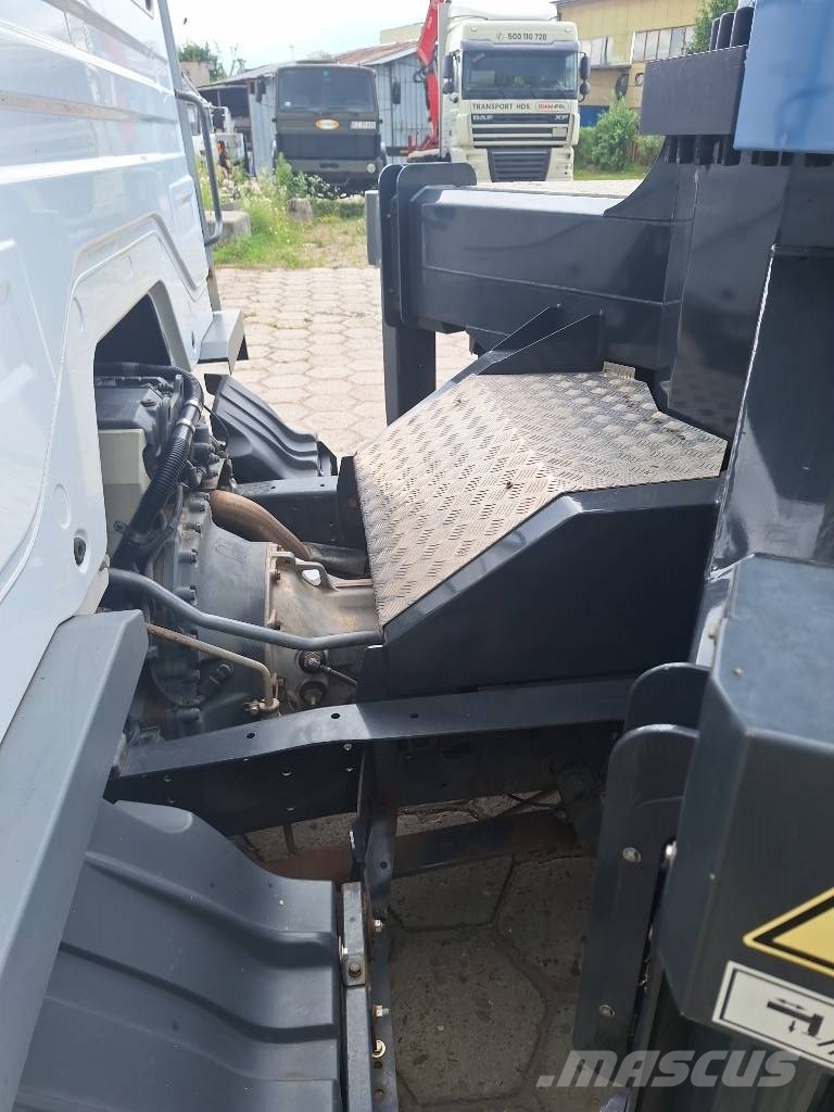 Mercedes-Benz Ruthmann T 330 Plataformas con brazo de elevación telescópico