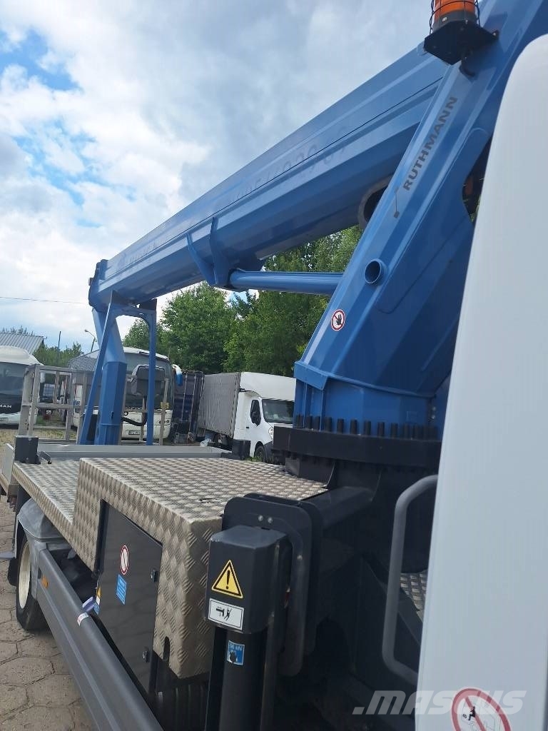 Mercedes-Benz Ruthmann T 330 Plataformas con brazo de elevación telescópico