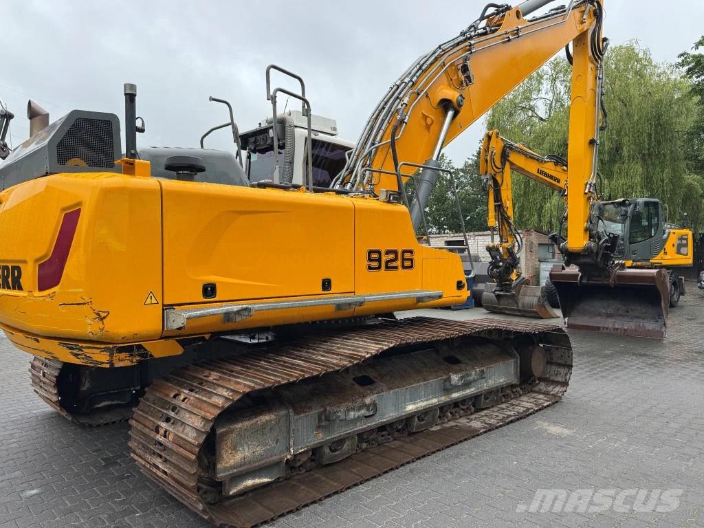 Liebherr R926 Semi Long 11 Mtr Boom Bagri goseničarji