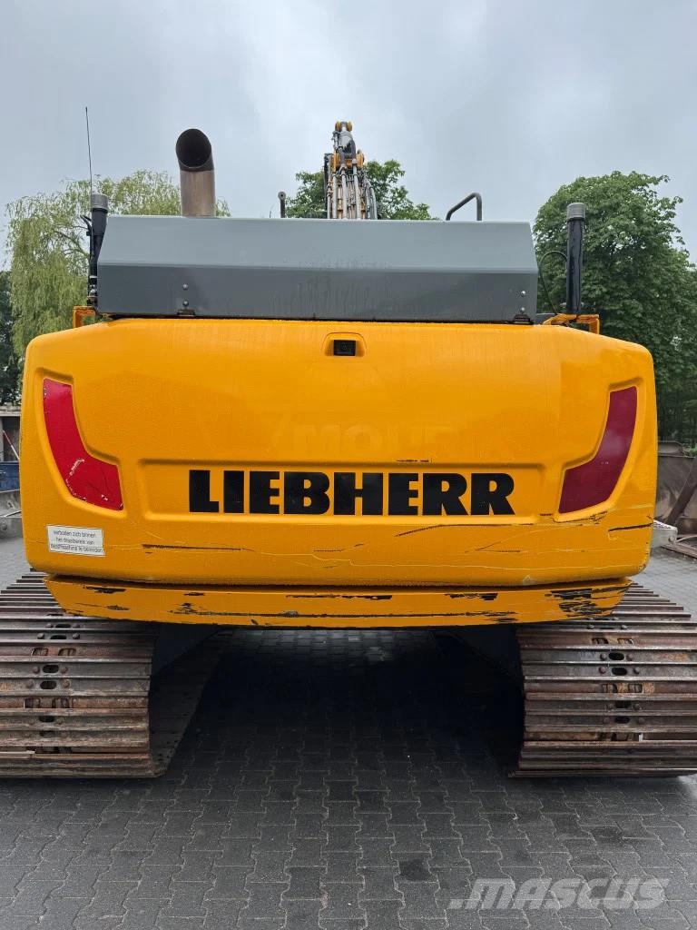 Liebherr R926 Semi Long 11 Mtr Boom Bagri goseničarji