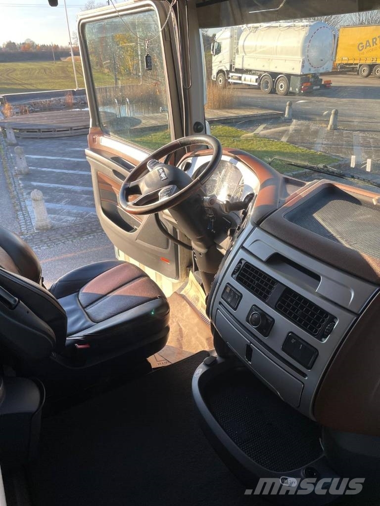 DAF XF 530 FT 트랙터 유닛