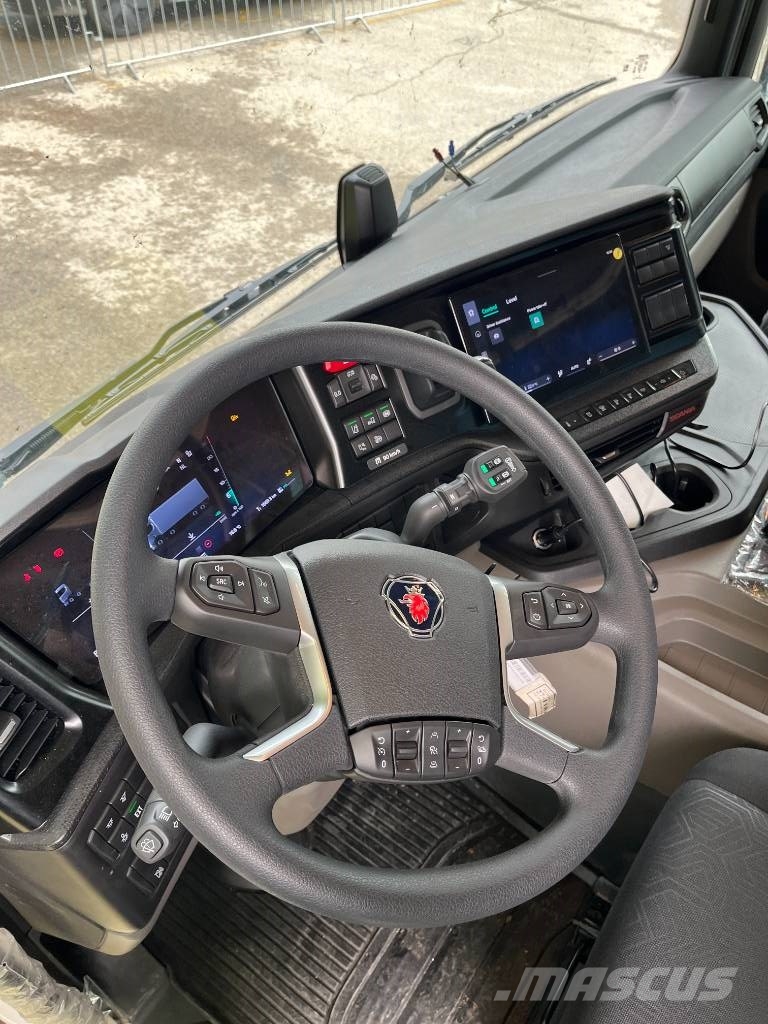 Scania P 500 Camiones grúa