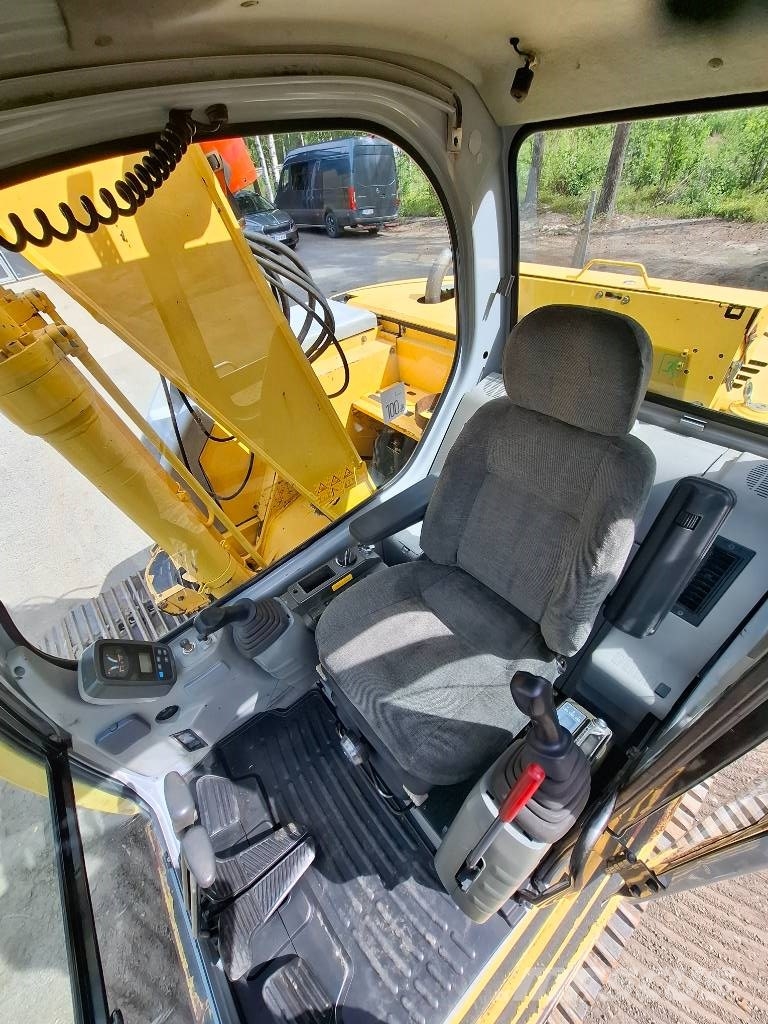 New Holland Kobelco E135SR-1ES Excavadoras sobre orugas
