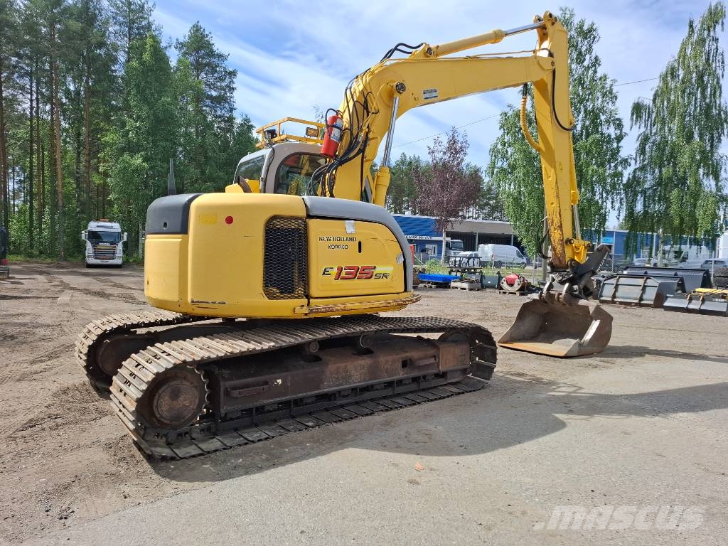 New Holland Kobelco E135SR-1ES Excavadoras sobre orugas