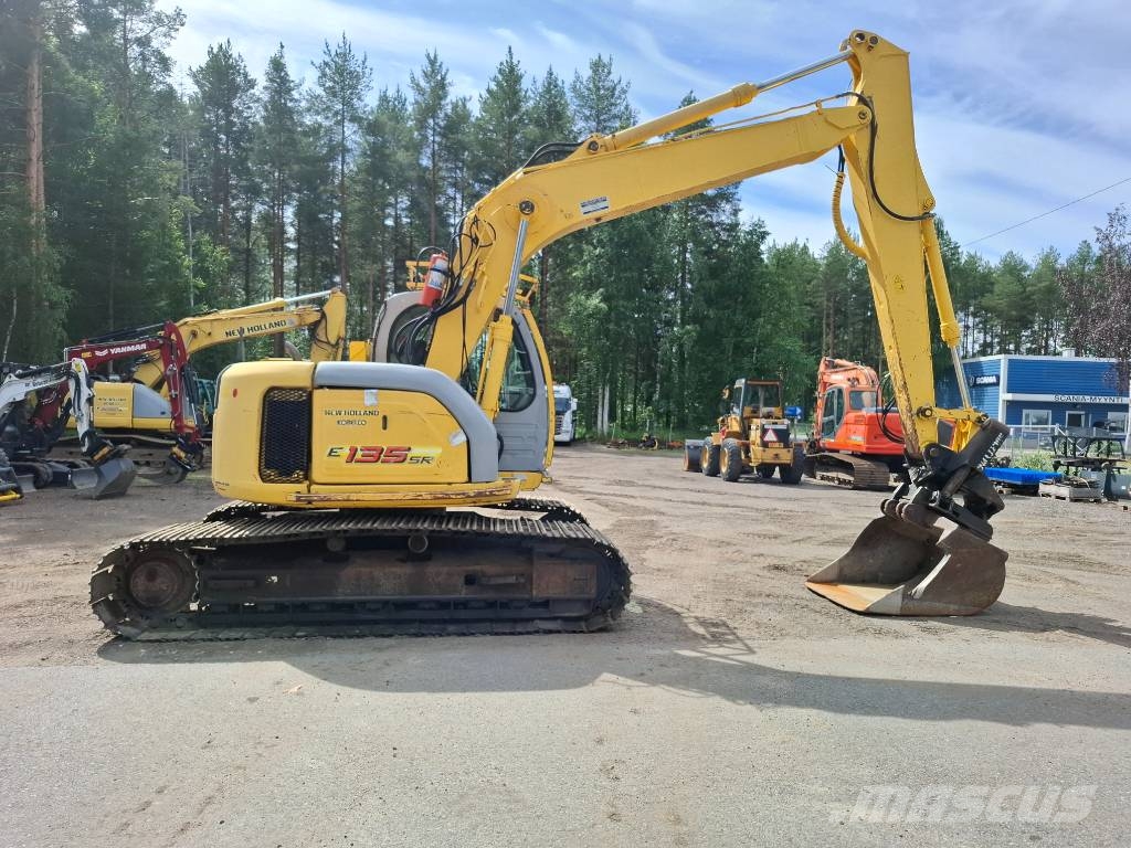 New Holland Kobelco E135SR-1ES Excavadoras sobre orugas