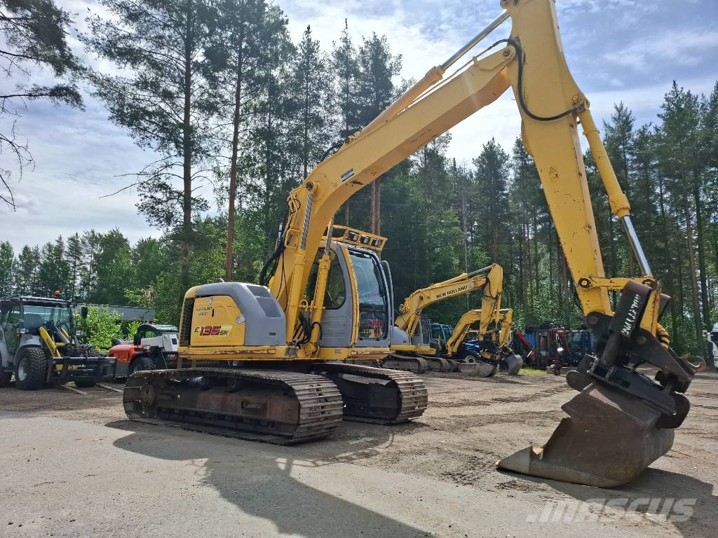 New Holland Kobelco E135SR-1ES Excavadoras sobre orugas