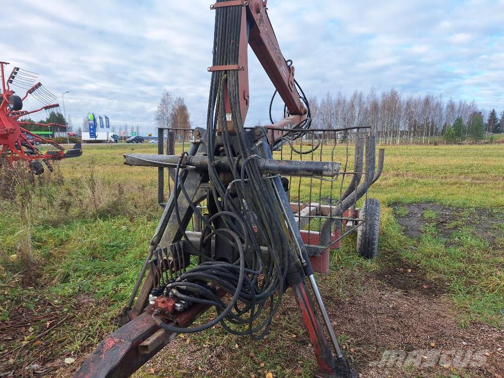 Patruuna 3200 Grue, Chargeur