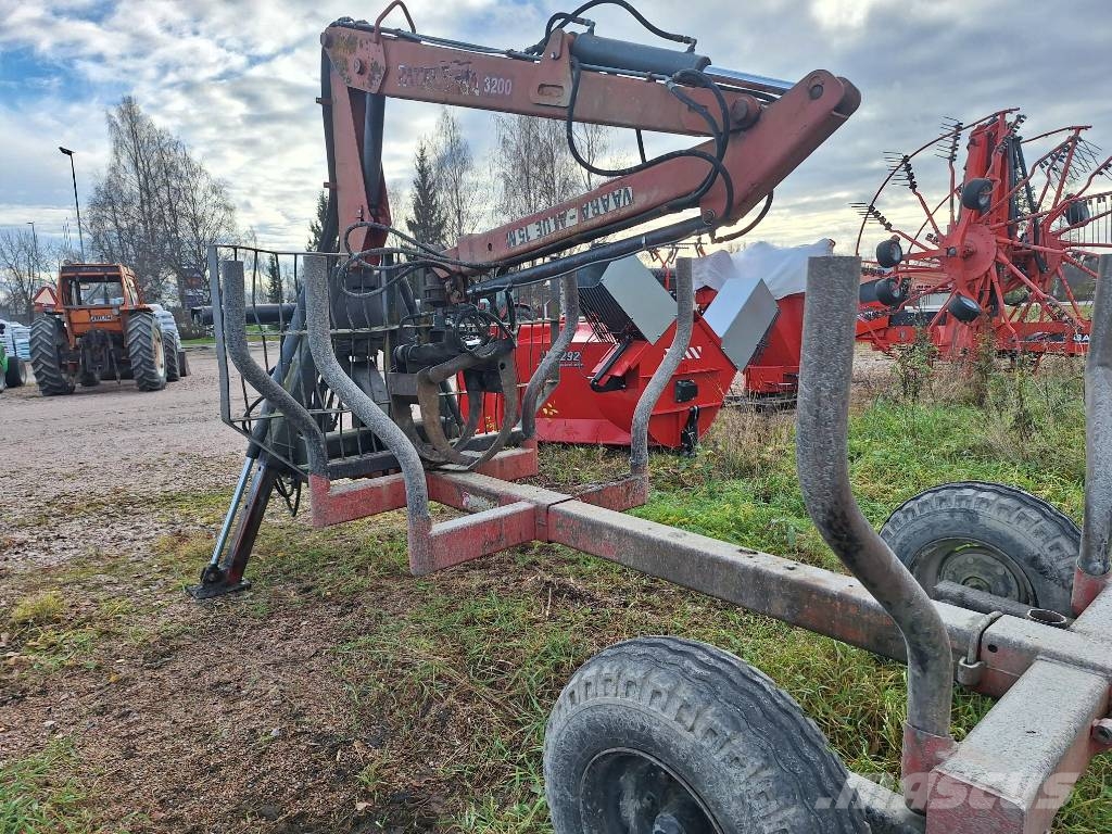 Patruuna 3200 Grue, Chargeur