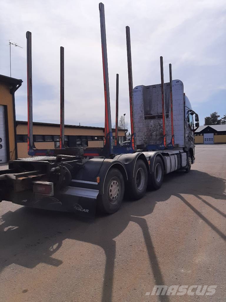 Volvo FH 16 Puuautot
