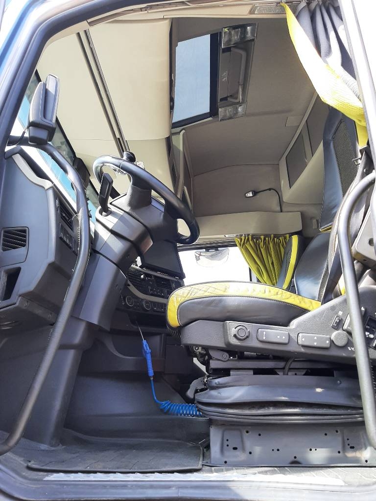 Volvo FH 16 Puuautot