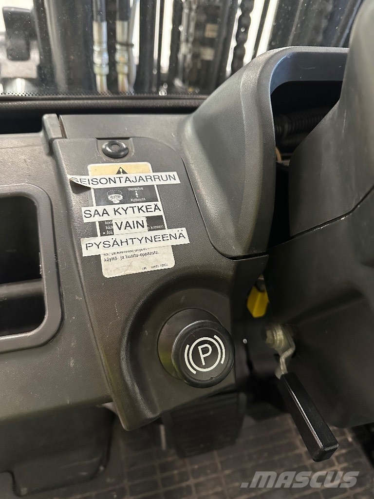 CAT DP 50 N Dīzeļa autoiekrāvēji