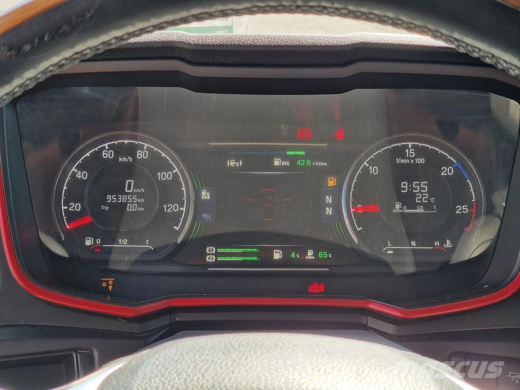 Scania R580 V8 NGS Highline 6x2 BDF - Retarder - Full air Camiones desmontables