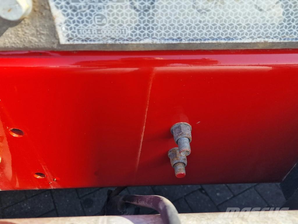 Scania R580 V8 NGS Highline 6x2 BDF - Retarder - Full air Camiones desmontables