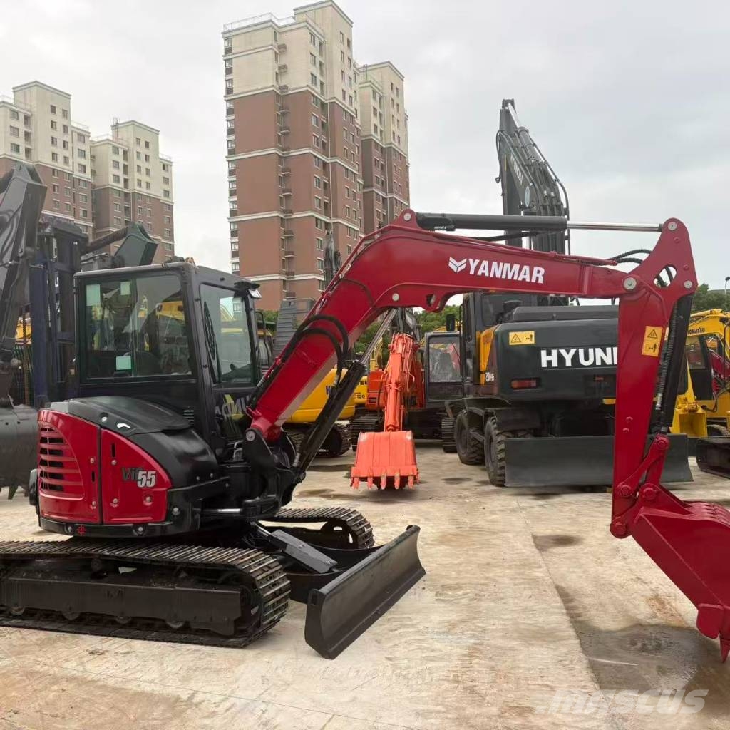 Hitachi vio55 حفارات زحافة