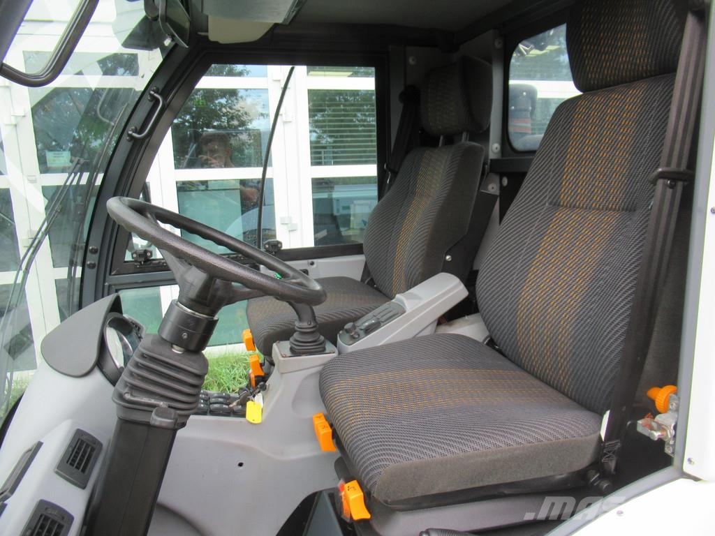 Hako Multicar M29 C EURO6 Mobilhydraulik 4WD + 4WS Kipp Tippbilar