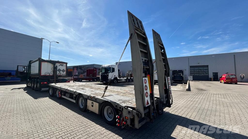 Nooteboom MA400 Semi dieplader | gegalvaniseerd | 4 asser | Niski utovarivači
