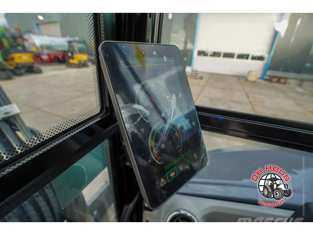 Eurotrac HE26SR حفارات خاصة
