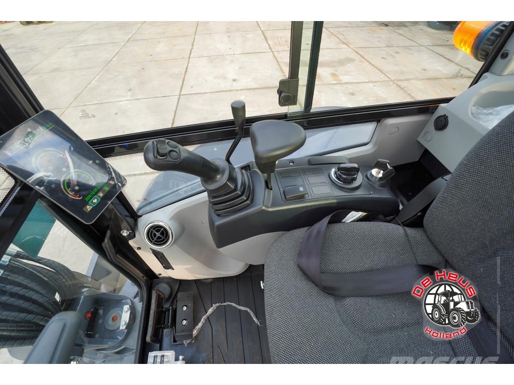 Eurotrac HE26SR حفارات خاصة